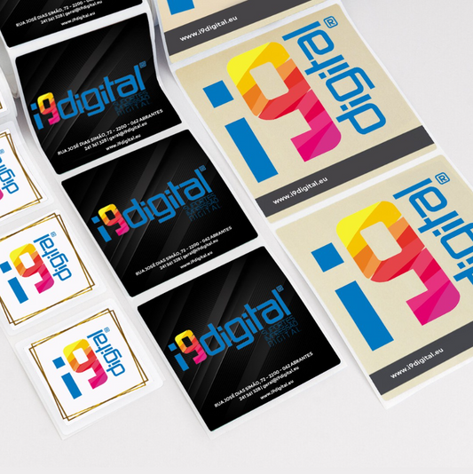 Autocolantes personalizados com logótipo e impressão a cores